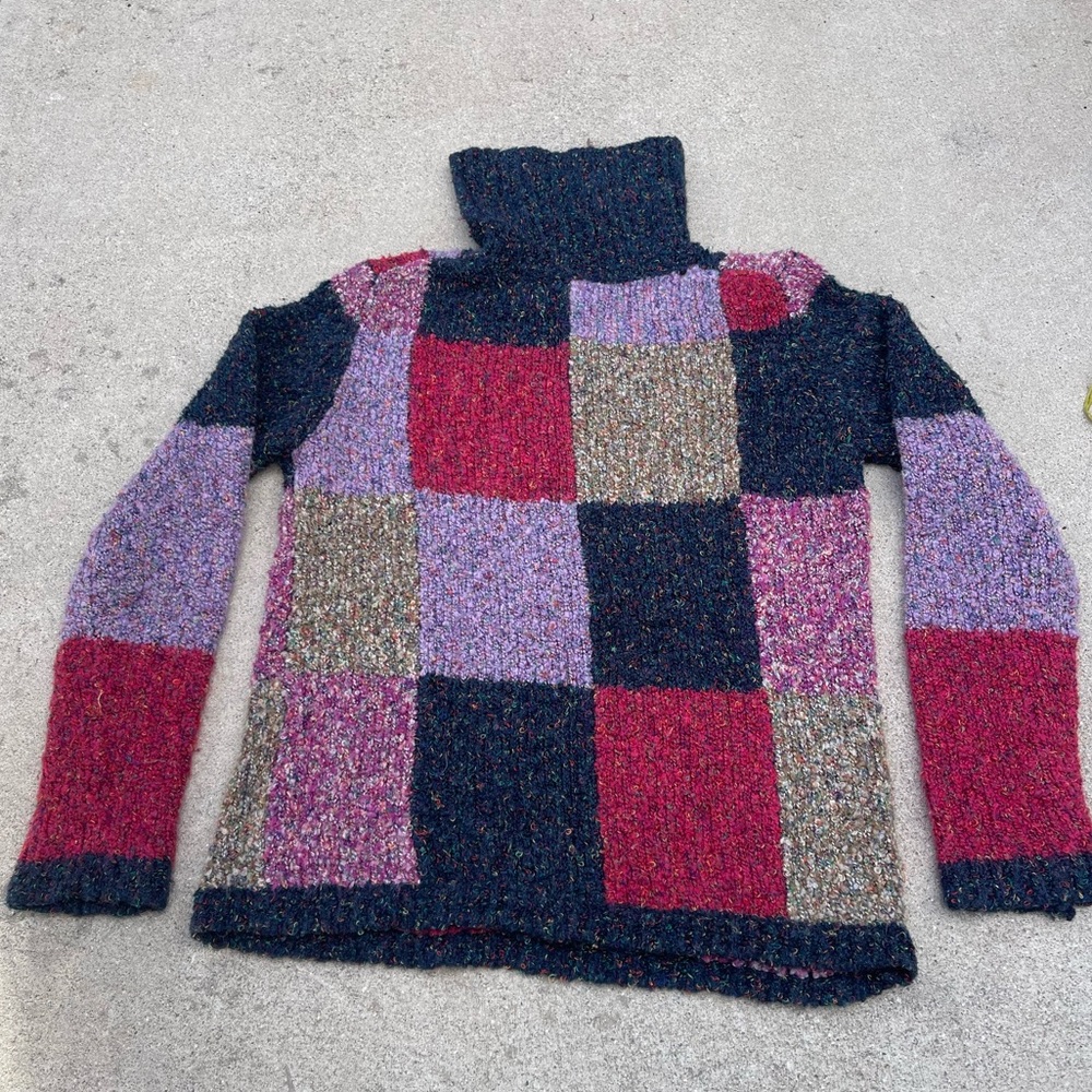 Dressbarn Cute & Comfy Turtleneck Rainbow Quilt block Patchwork Sweater Vintage
